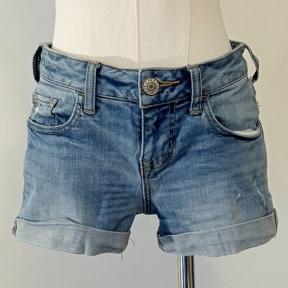 Express Womens relaxed low rise Sz 00 Distressed Rolled Cuff denim Shorts